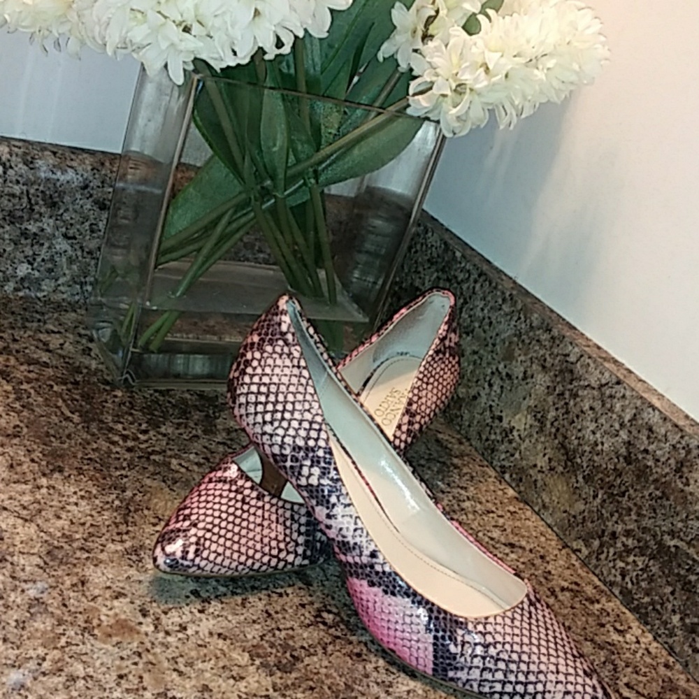 Franco Sarto kitty pumps